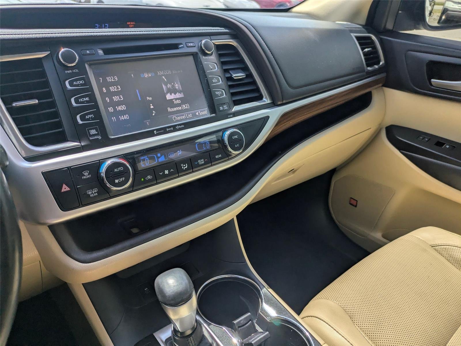 Used 2018 Blizzard Pearl Toyota Limited image 18