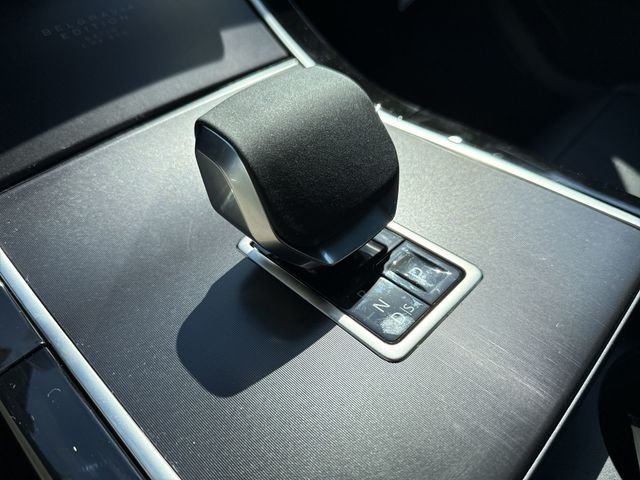 New 2026 Carpathian Grey LAND ROVER  image 19