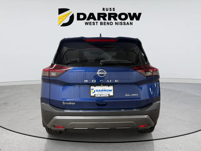 Used 2023 Blue Nissan SL image 4