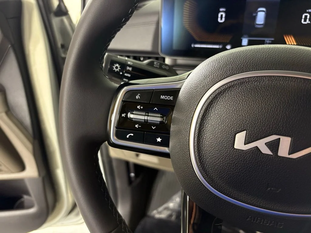 New 2026 White Kia EX image 20