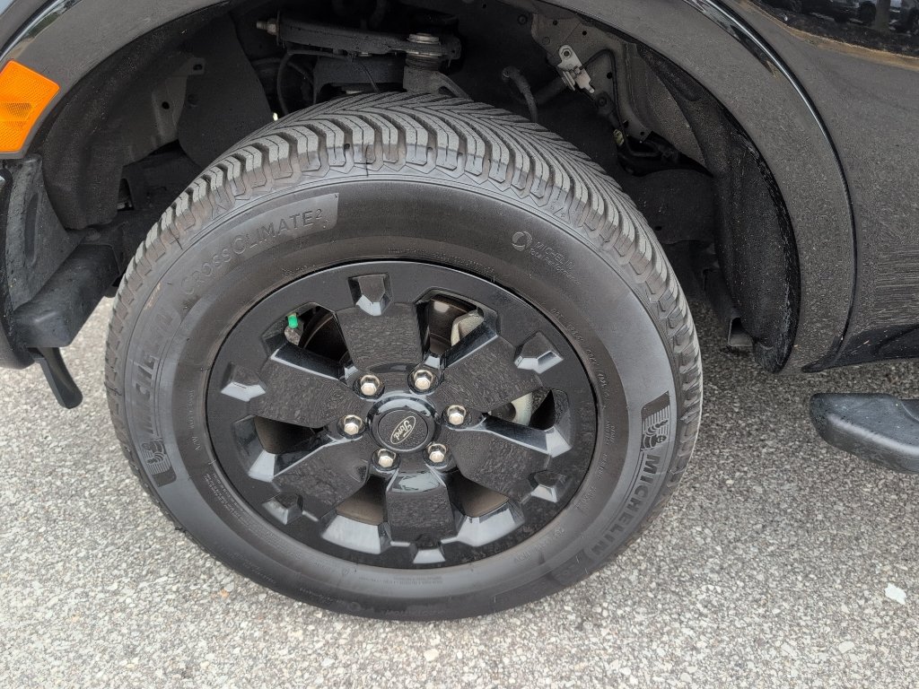 Used 2021 Black Ford LARIAT image 10