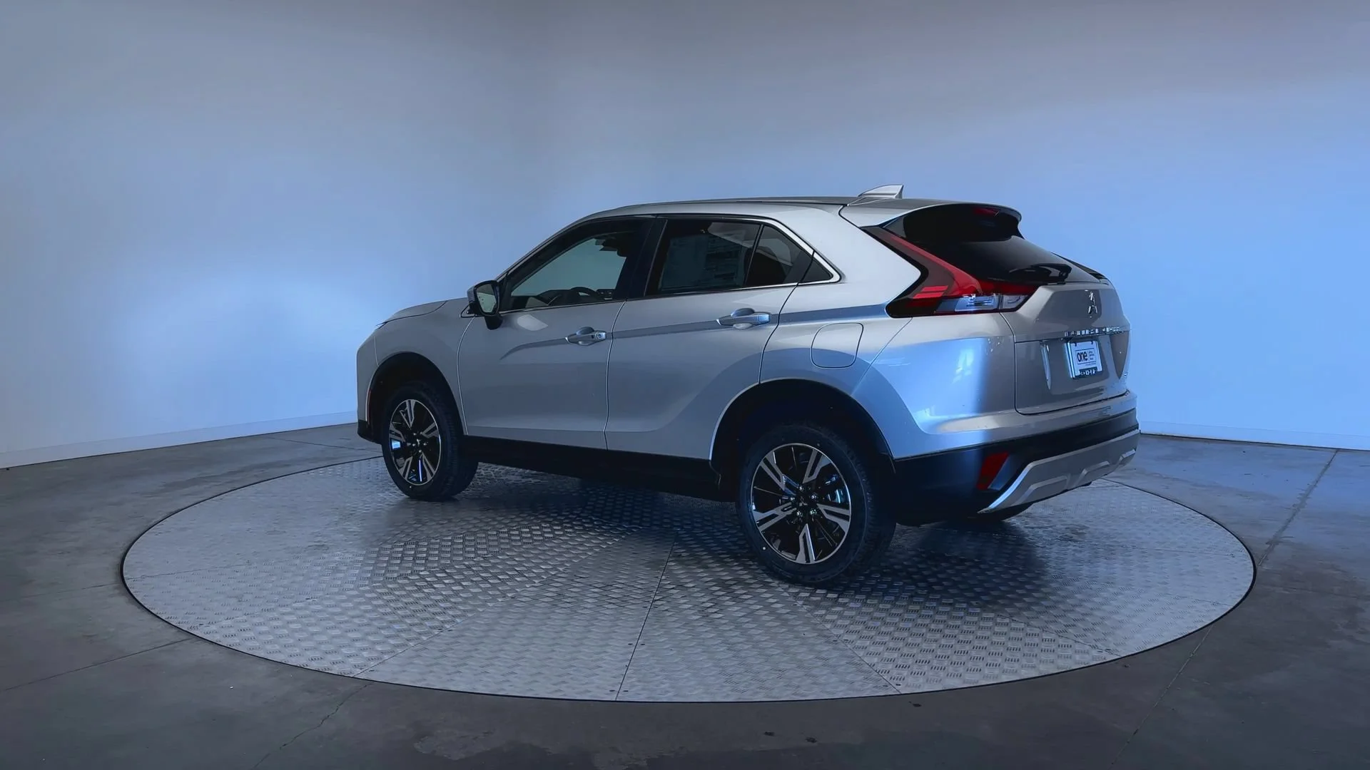 New 2026 Alloy Silver Metallic Mitsubishi SE image 6