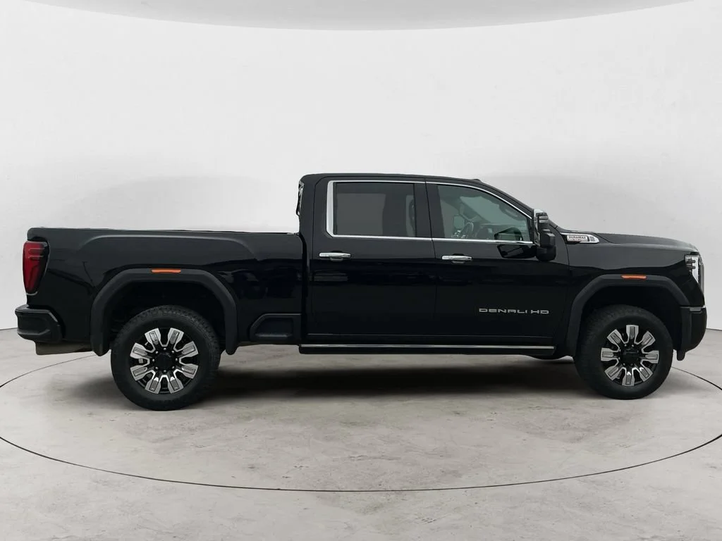 Certified Used 2024 Onyx Black GMC Denali image 4