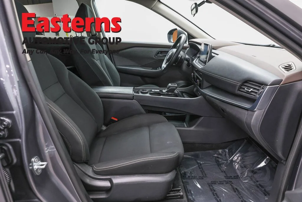 Used 2023 Gray Nissan S image 25
