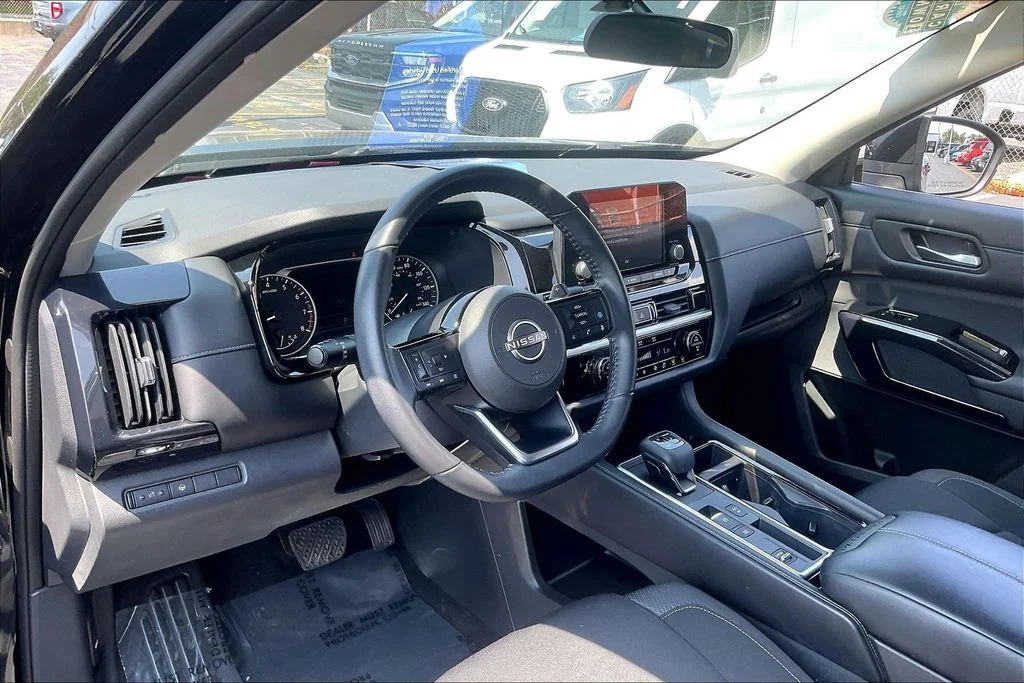 Used 2022 Black Nissan SV image 13