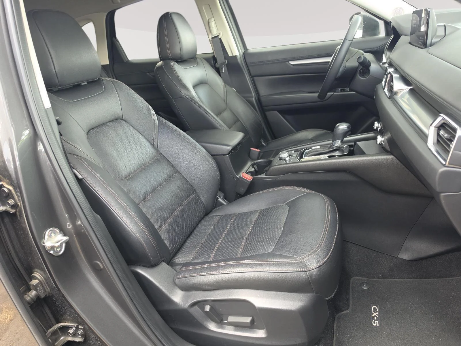 Used 2023 Machine Gray Metallic Mazda 2.5 S Preferred Package image 25