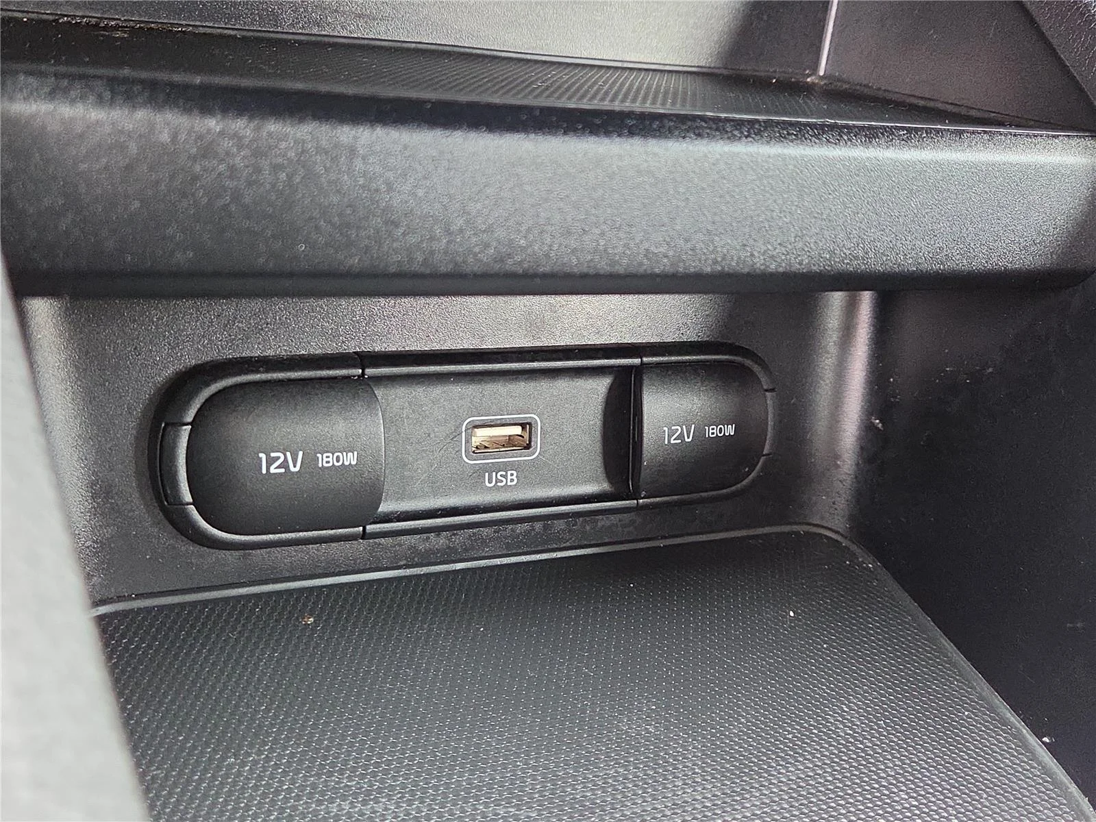 Used 2023 Fire Orange Kia LXS image 9
