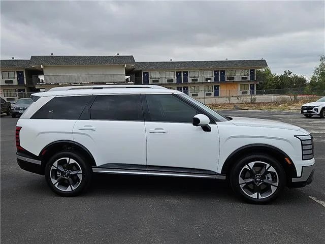 New 2027 Creamy White Pearl Hyundai Limited image 5