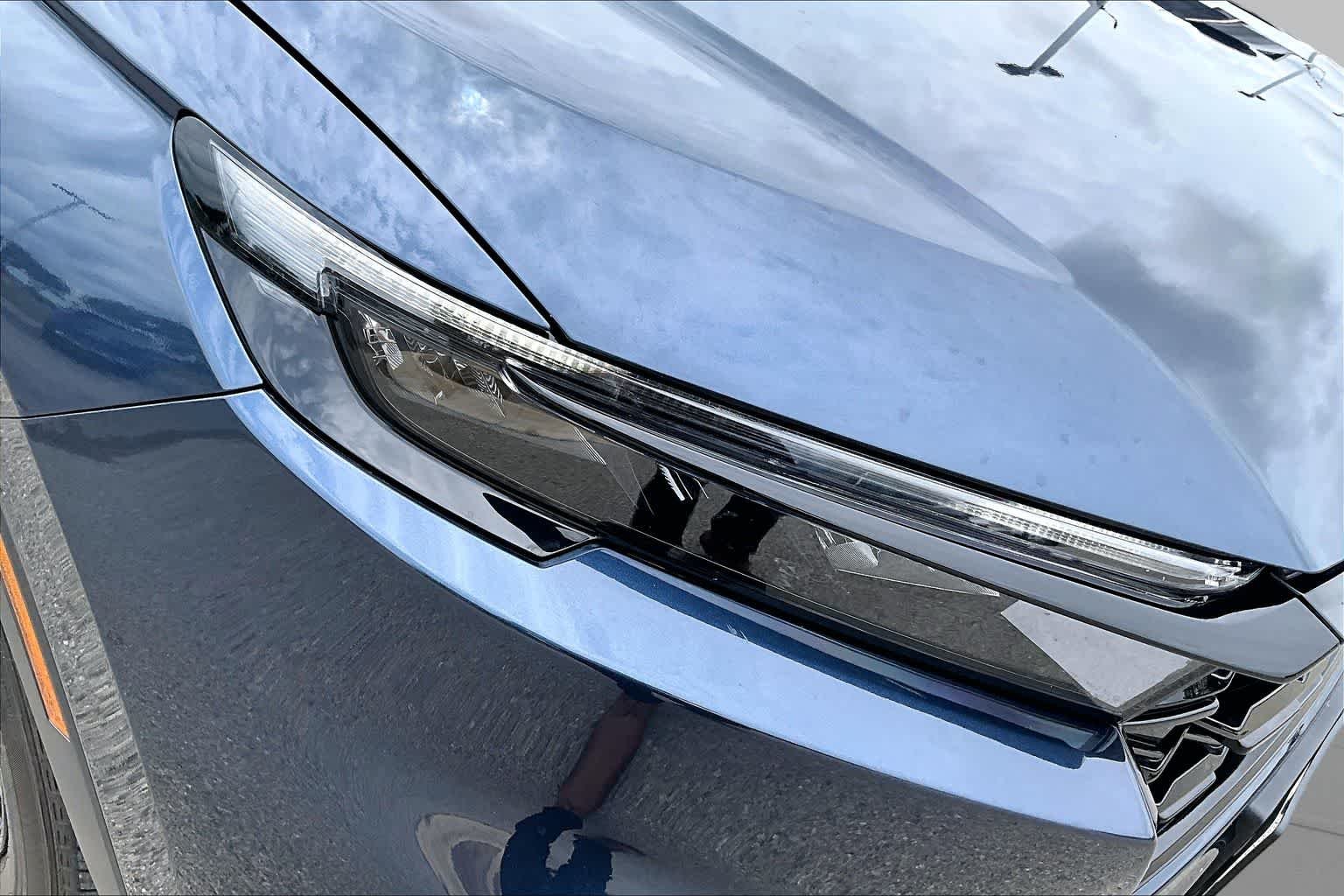 Used 2025 Canyon River Blue Metallic Honda Sport-L image 28