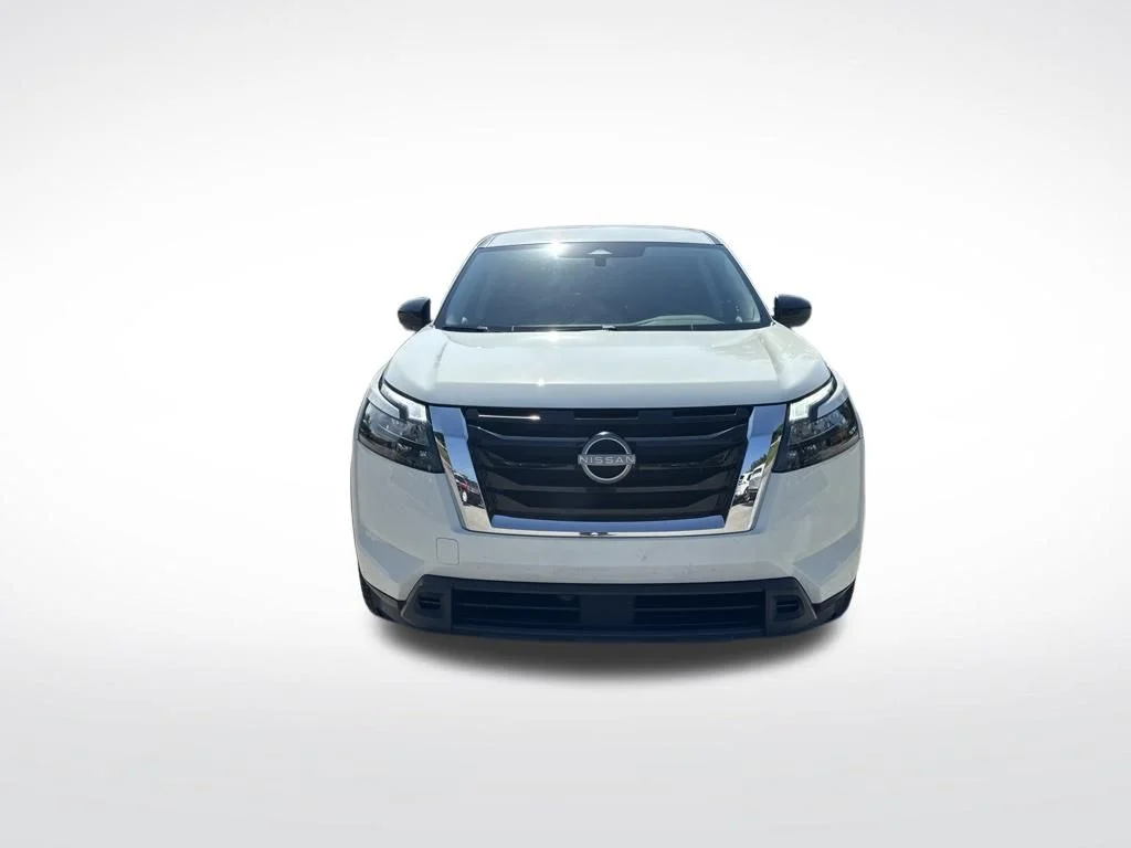 Certified Used 2023 Glacier White Nissan S image 3