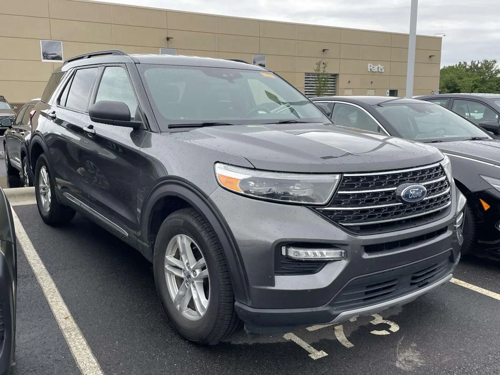 2020 Ford Explorer XLT 4WD's photo