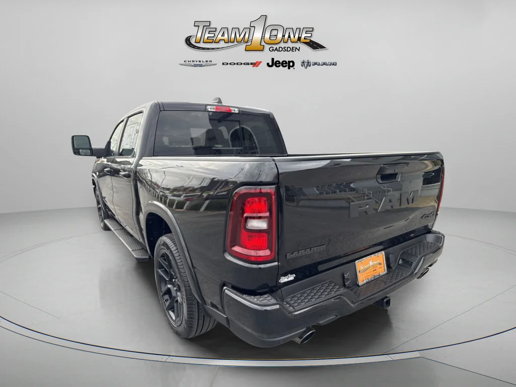 New 2026 Diamond Black Crystal Pearl-Coat Exterior Paint RAM Laramie image 7