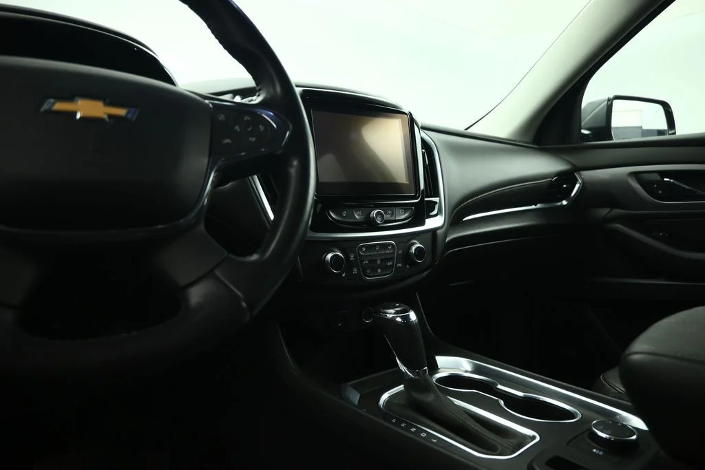 Used 2019 Gray Chevrolet 3LT image 53