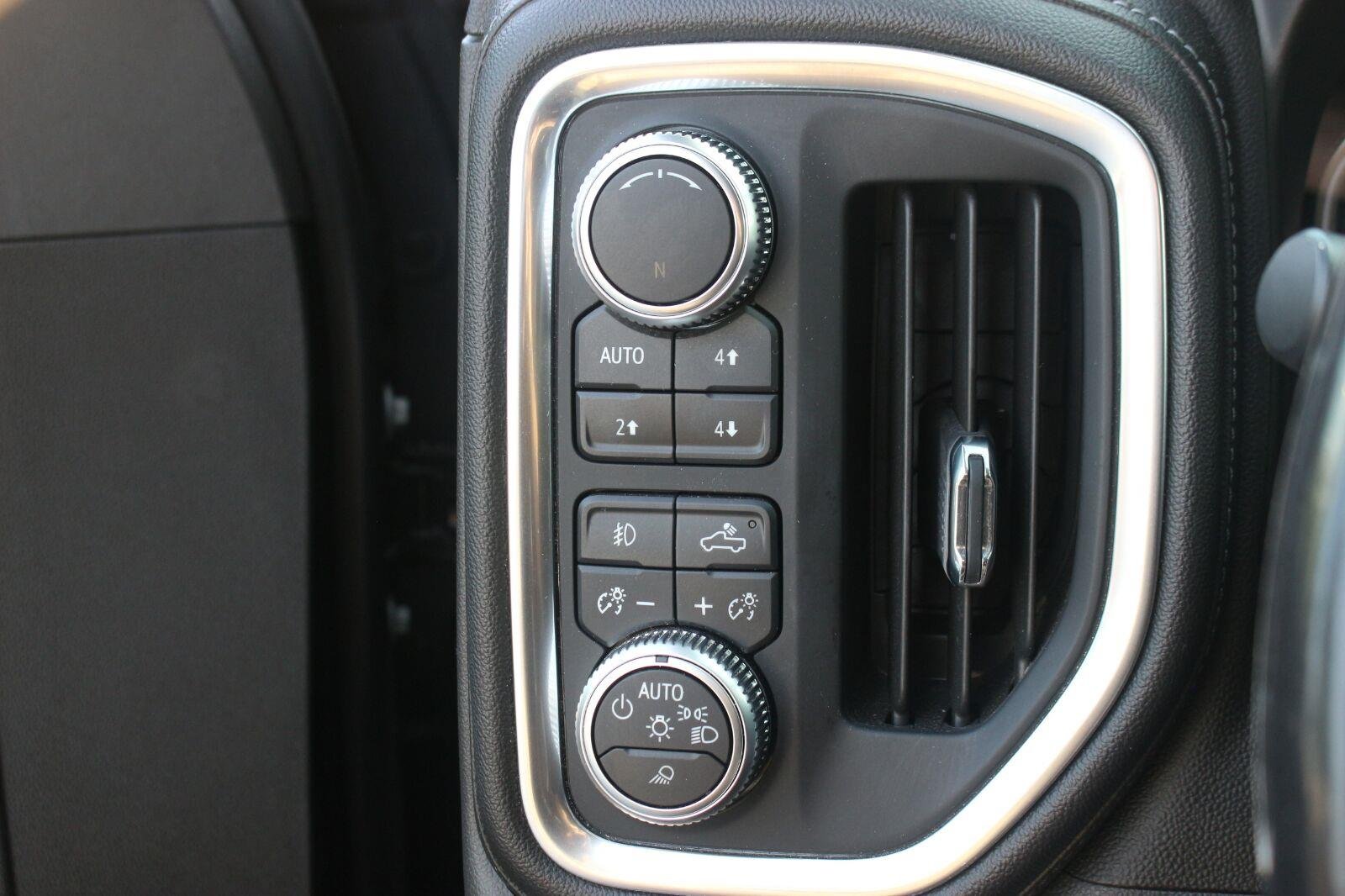 Used 2019 ONYX BLACK GMC Denali image 33