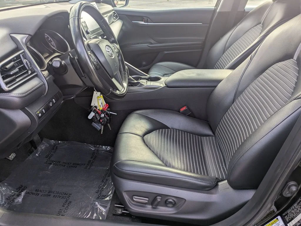 Used 2022 Black Toyota SE image 11