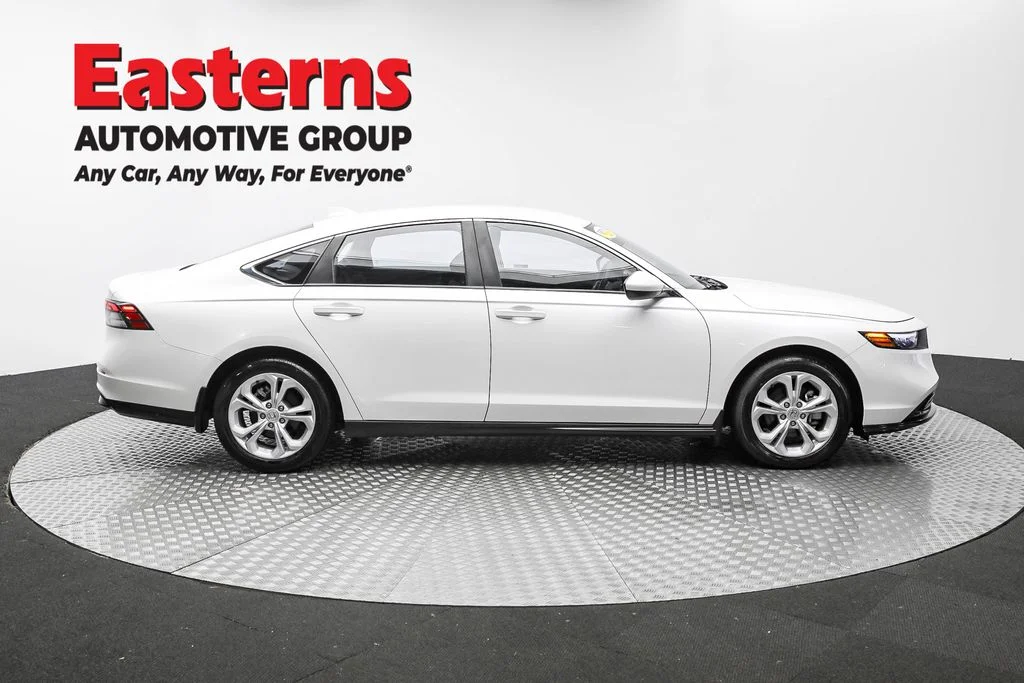 Used 2024 White Honda LX image 4