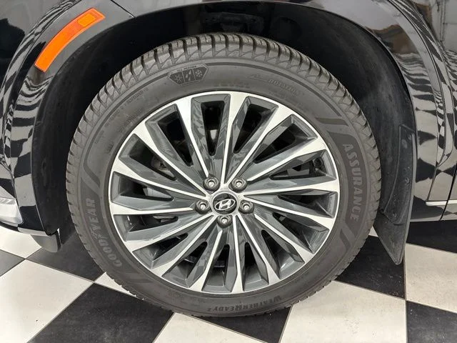 Used 2023 Black Hyundai Calligraphy image 5