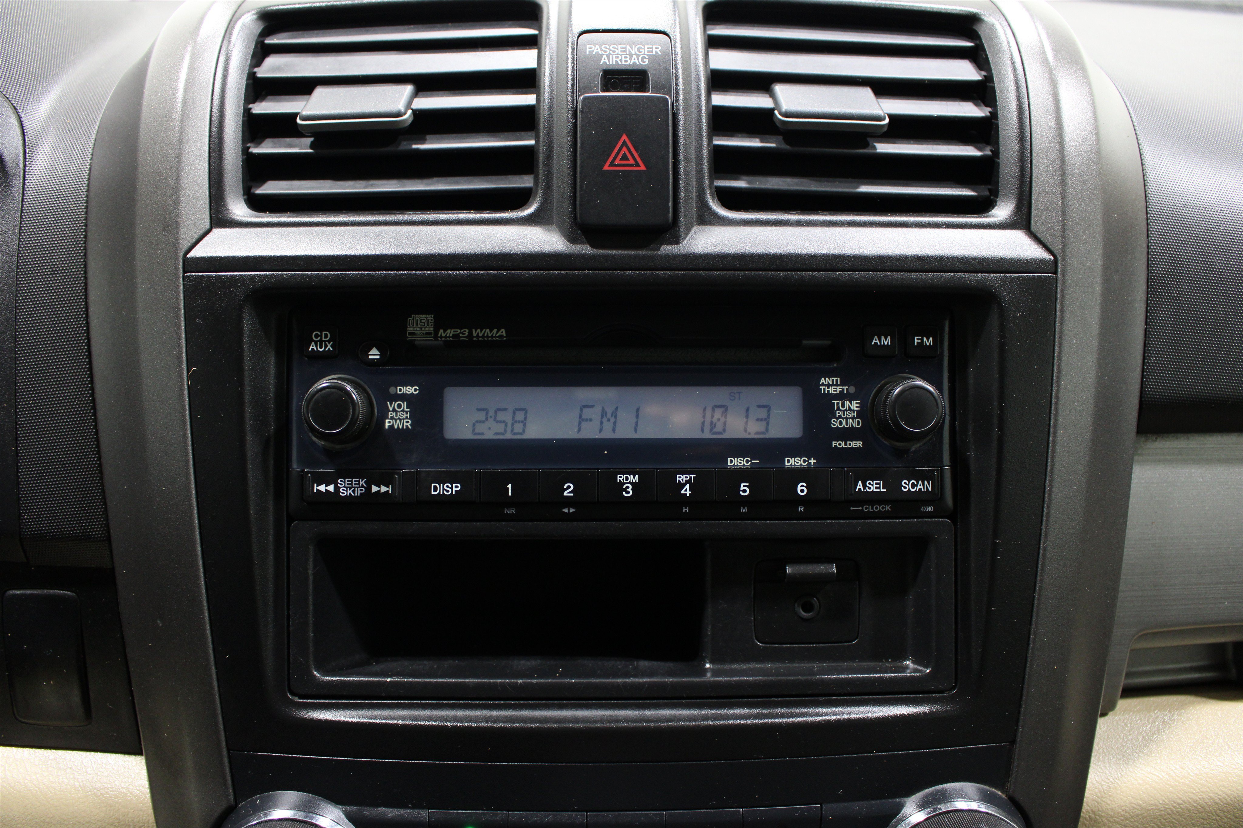 Used 2010  Honda LX image 13