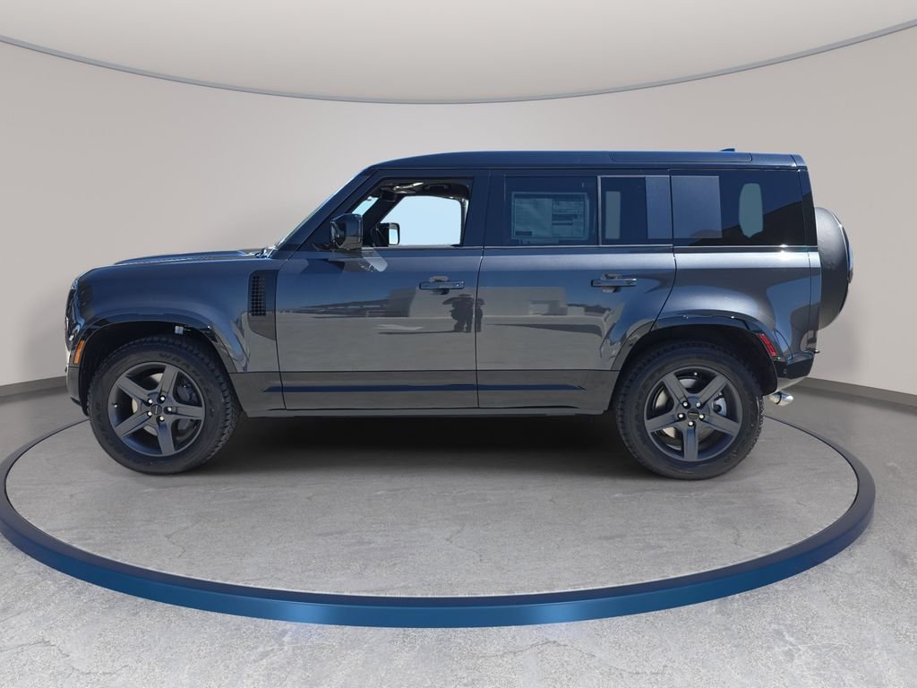 New 2026 Carpathian Grey Land Rover X-Dynamic SE image 8