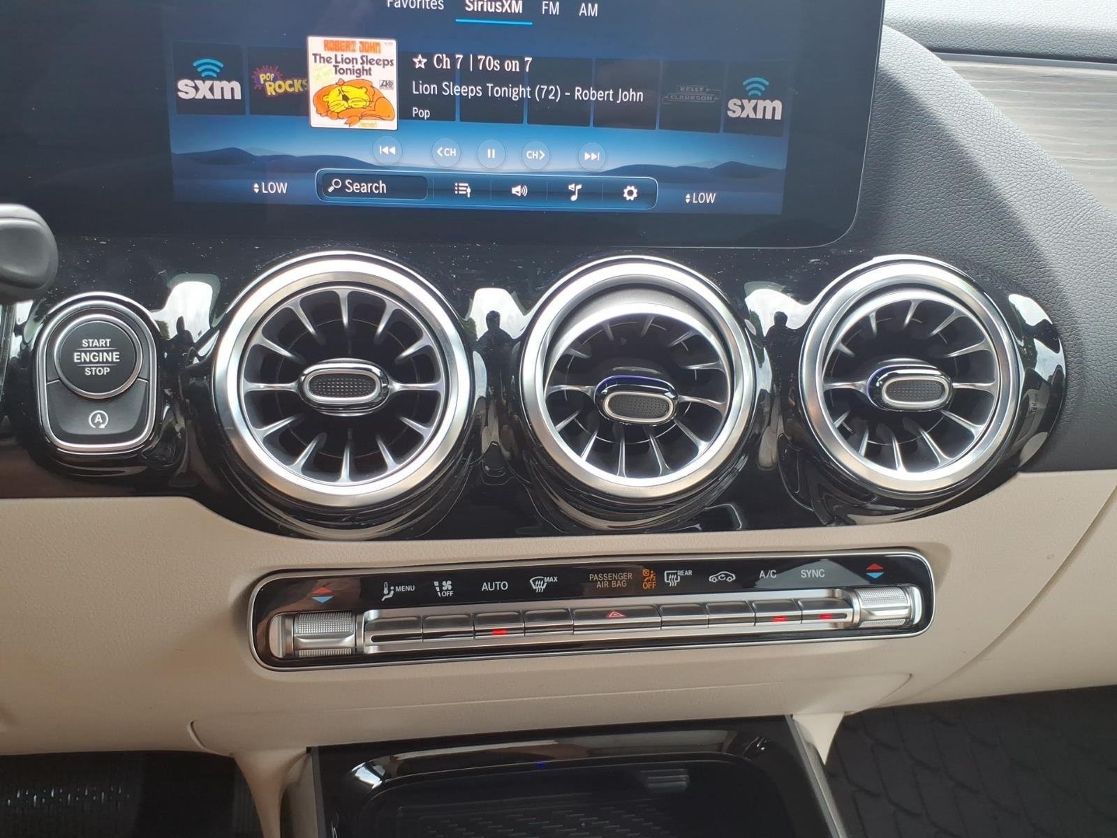 Used 2026 Polar White Mercedes-Benz GLA 250 image 20
