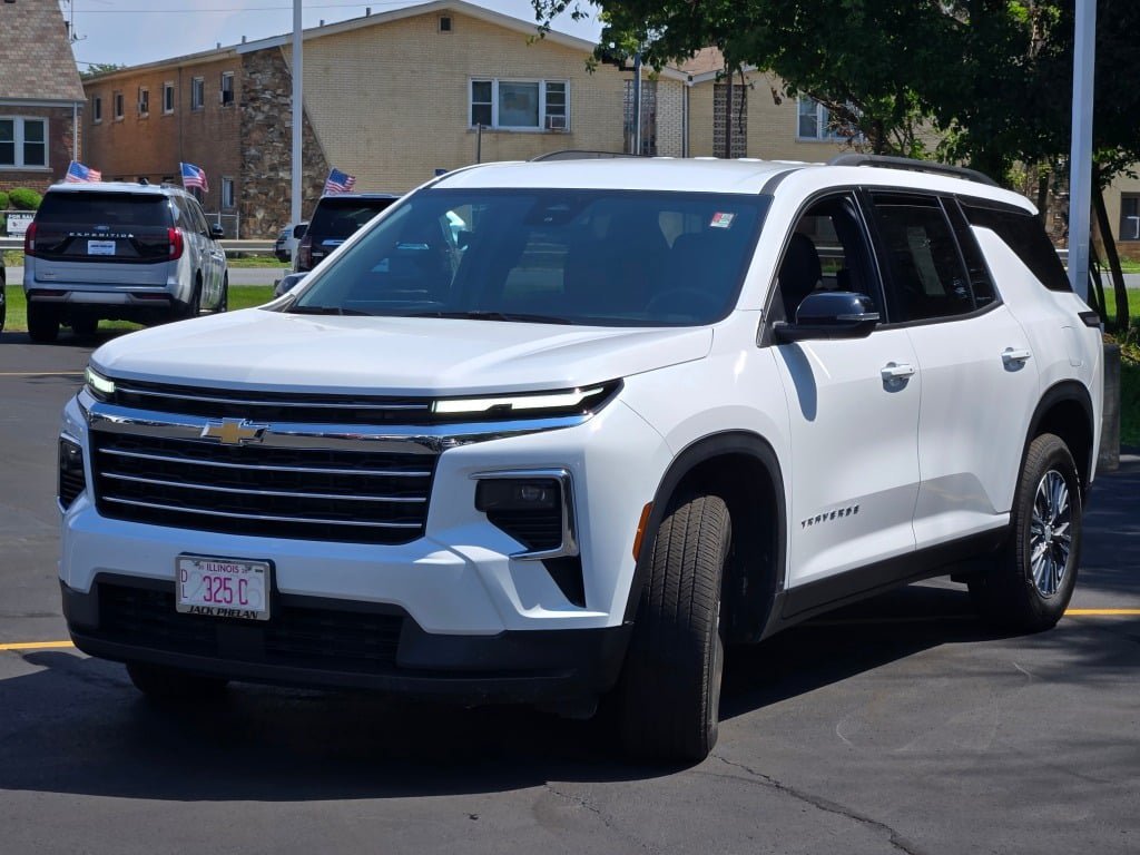 2026 Chevrolet Traverse LT - Photo 5