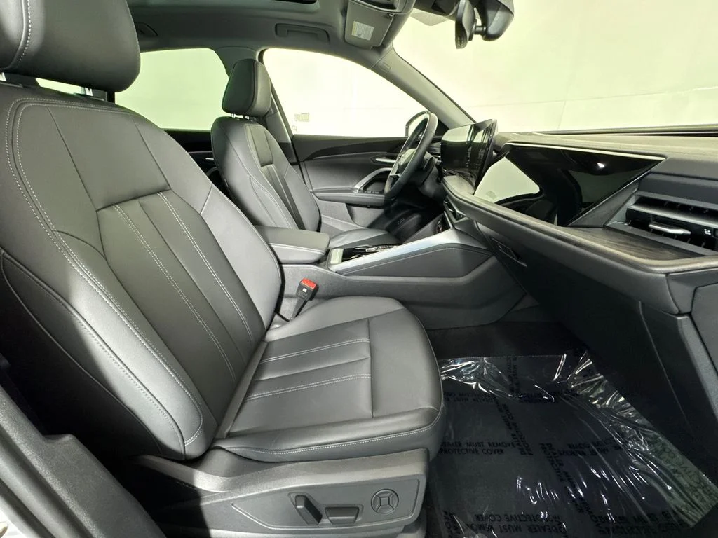 Used 2025 White Audi 2.0T Premium image 8