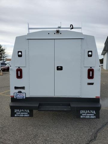 New 2025 Oxford White Ford E-350 SRW image 29