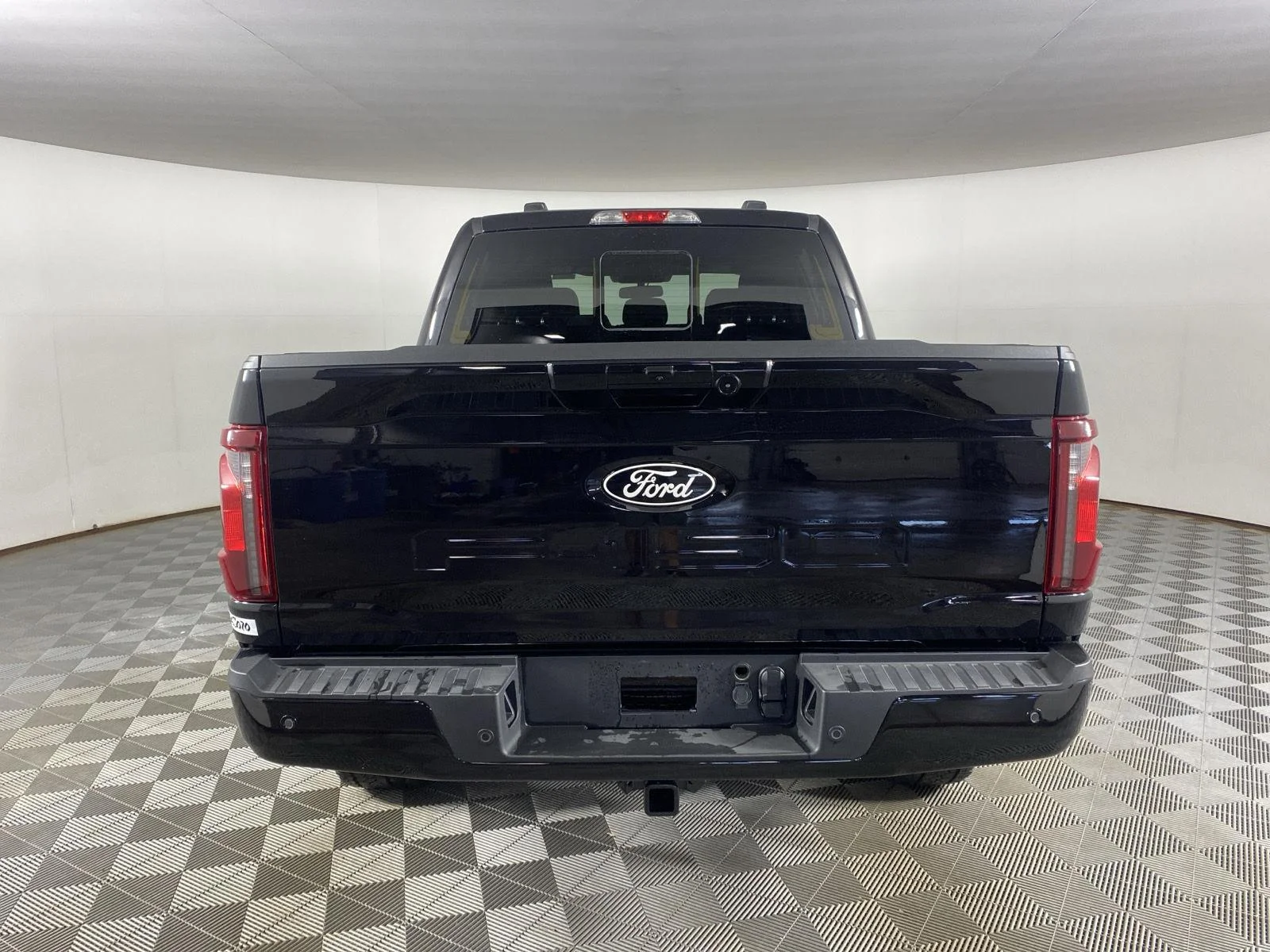 Used 2026 Agate Black Ford XLT image 6