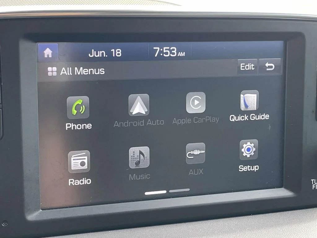 Used 2019 Machine Gray Hyundai SE image 18