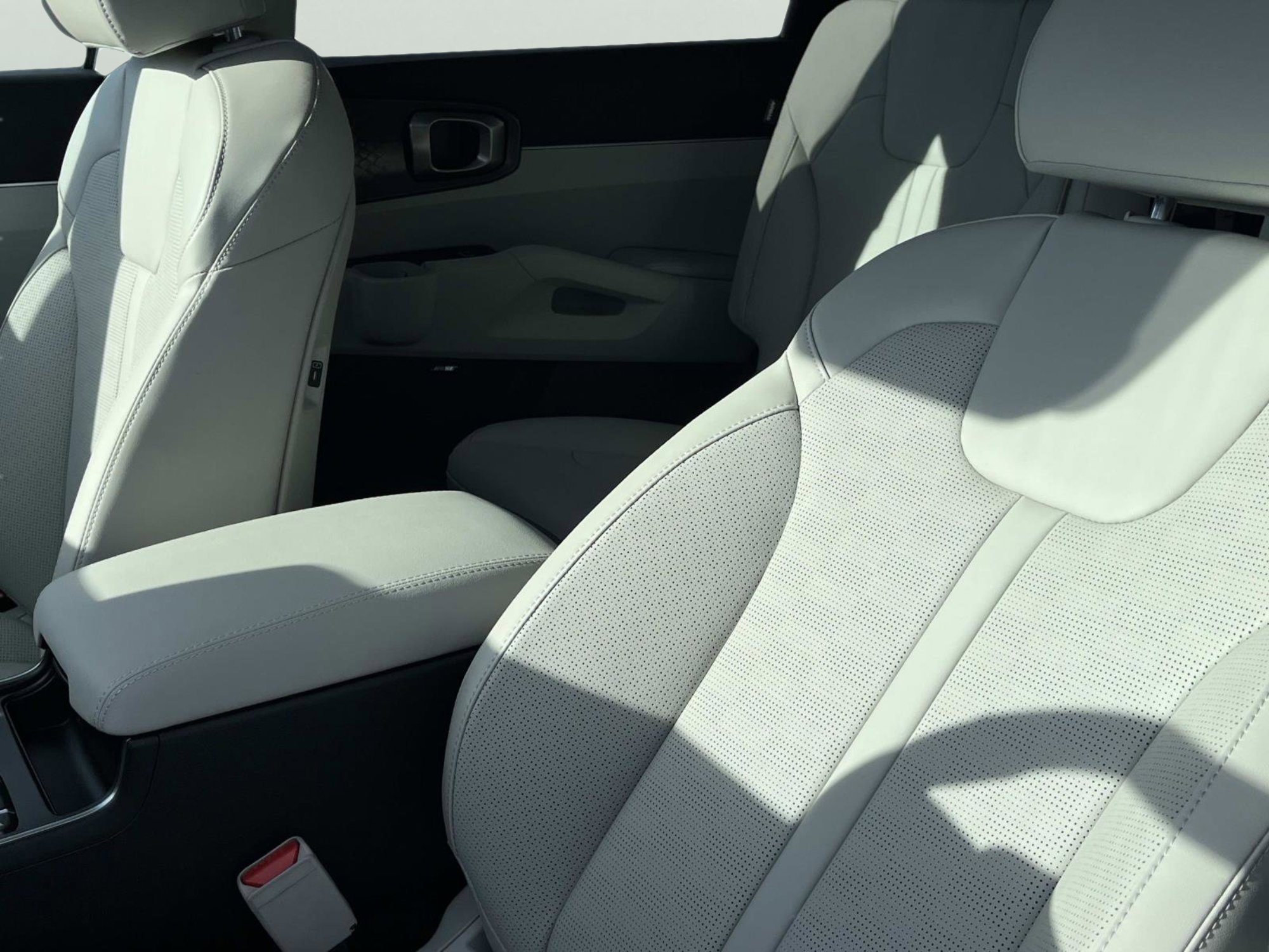 New 2026 Glacial White Pearl Kia EX image 26