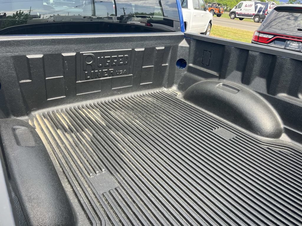 Used 2023 Blue Ford XLT image 10