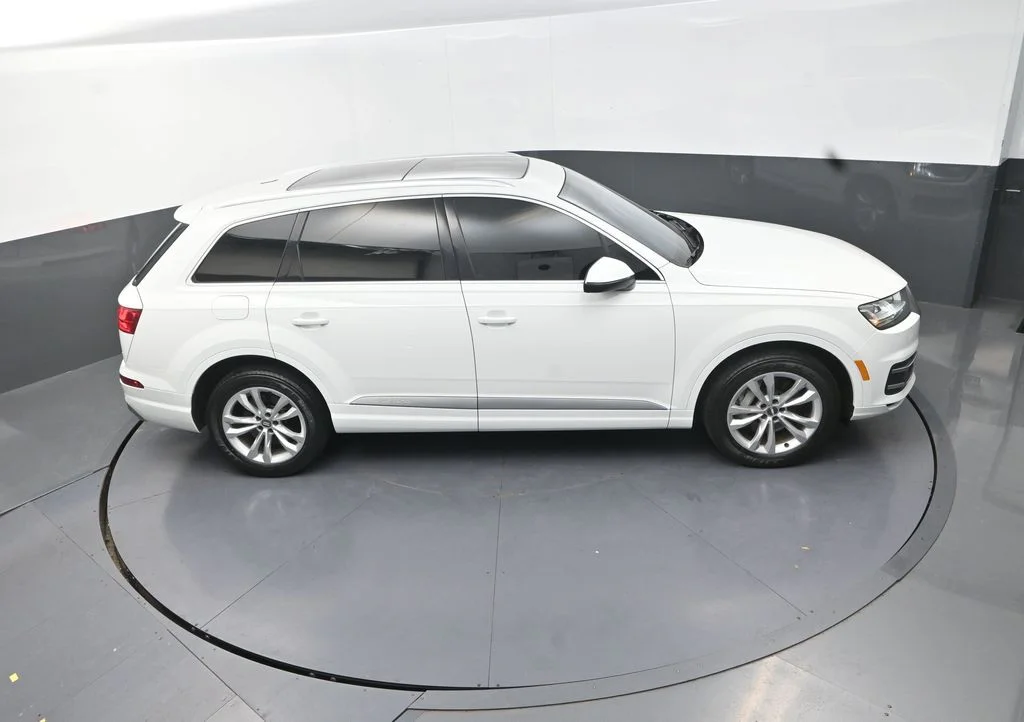 Used 2019  Audi 55 Premium image 22