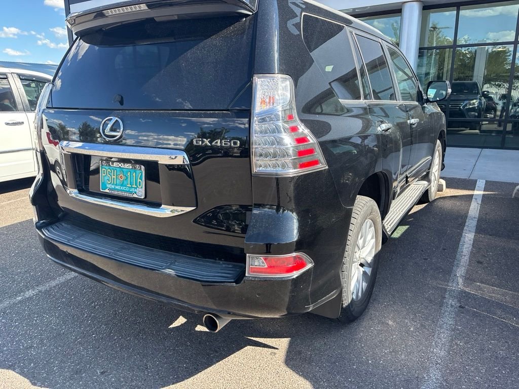 Used 2014 Black Lexus 460 image 13