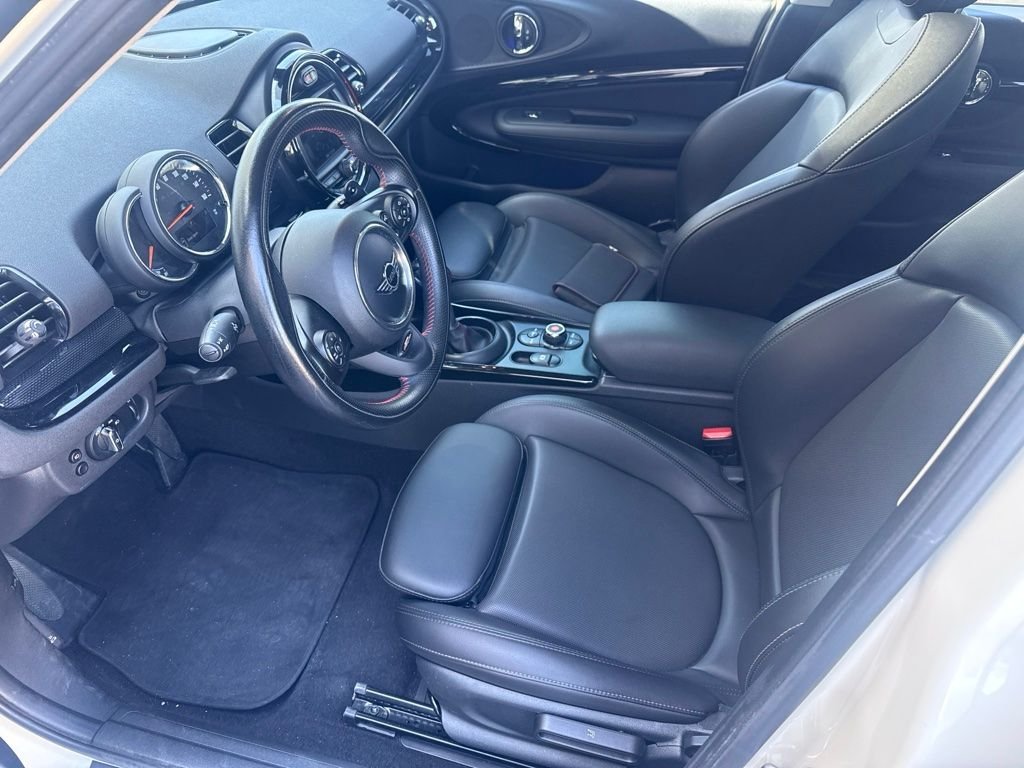 Used 2019 White MINI Classic image 10