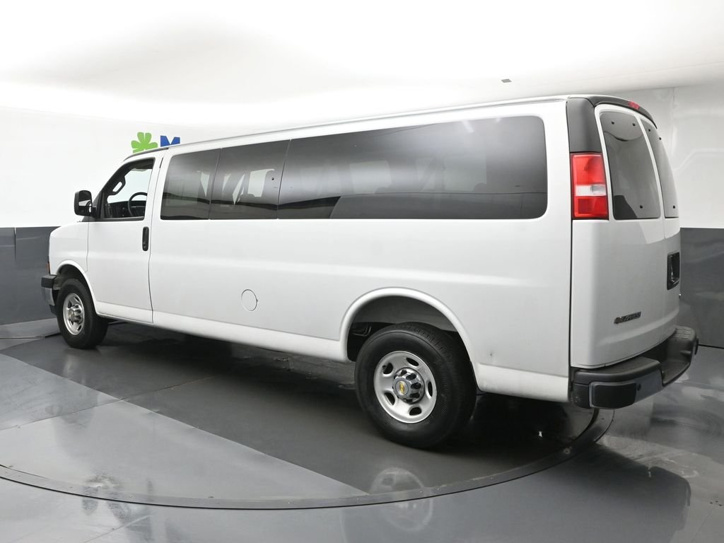 Used 2025 White Chevrolet LT image 26