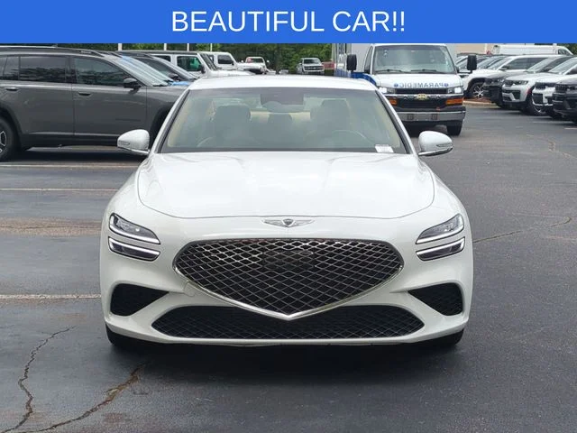 Used 2022 White Genesis 3.3T image 8