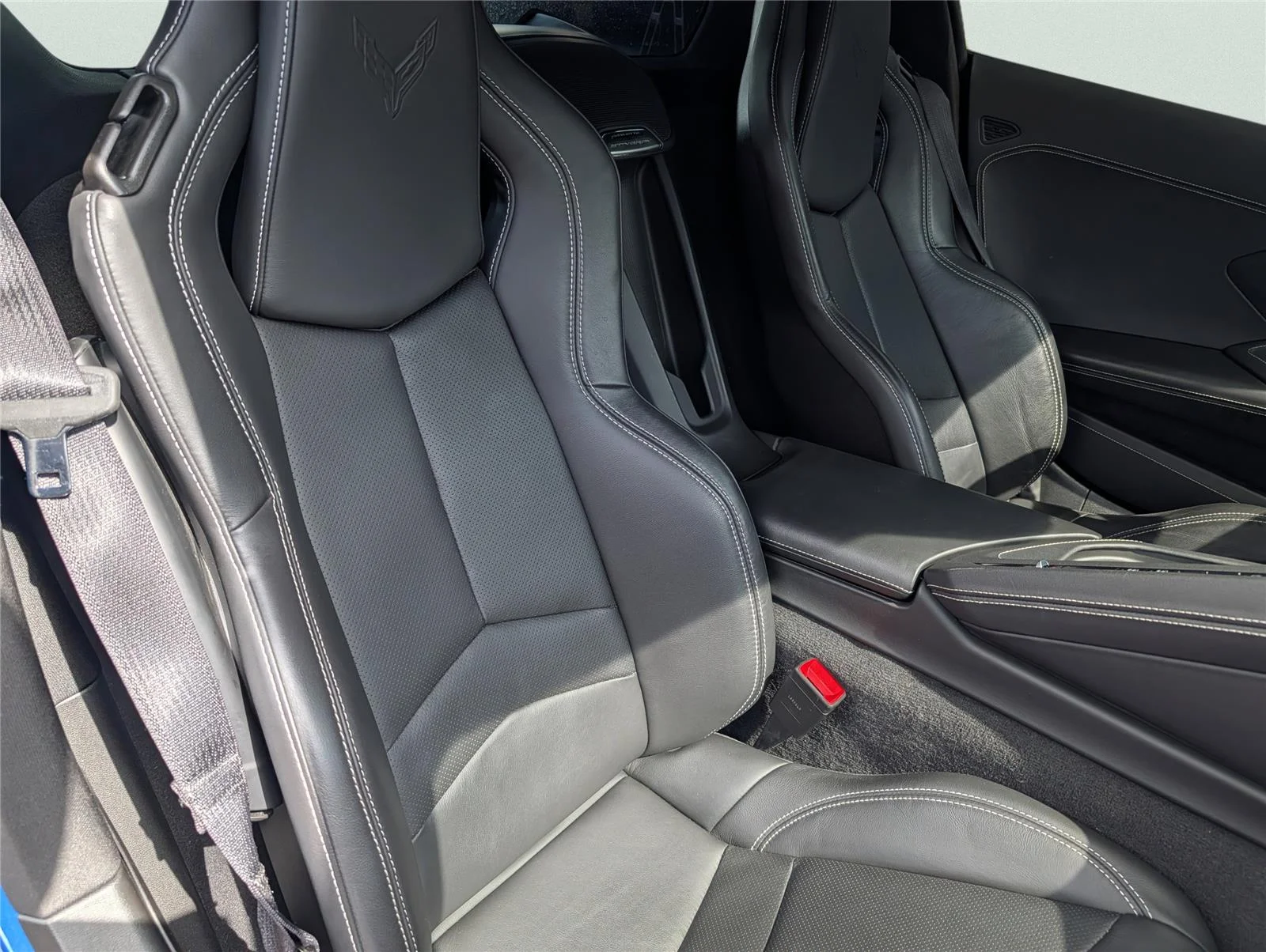 Used 2021 ELKHART LAKE BLUE METALLIC Chevrolet 1LT image 26