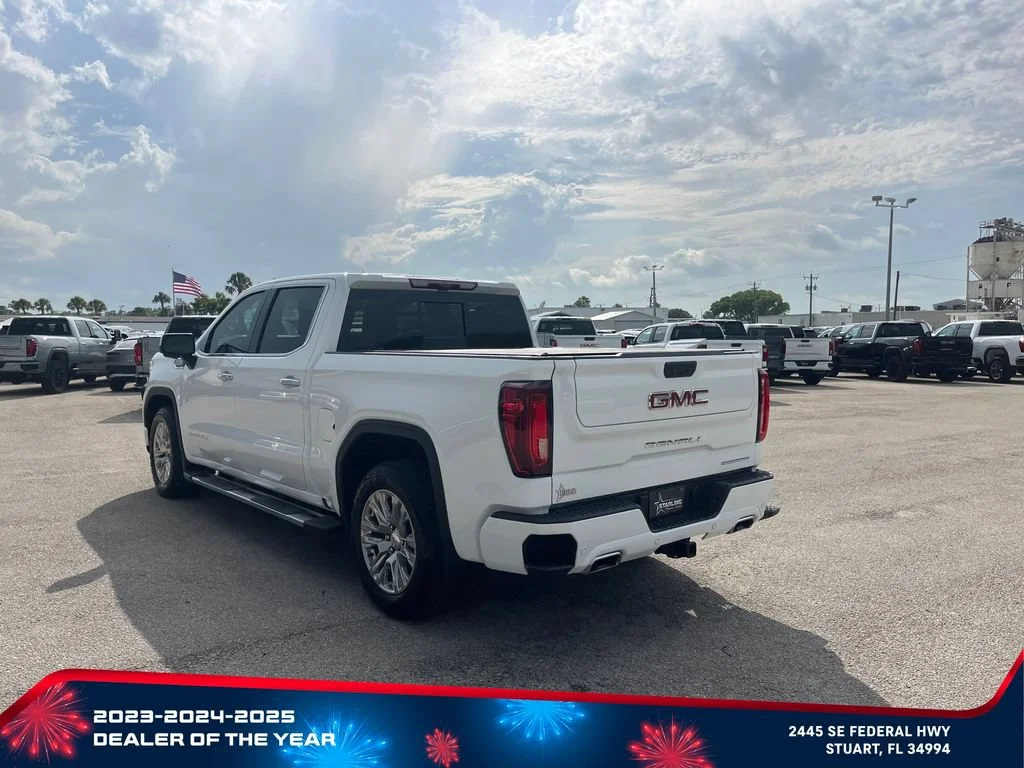 Used 2024 Summit White GMC Denali image 5