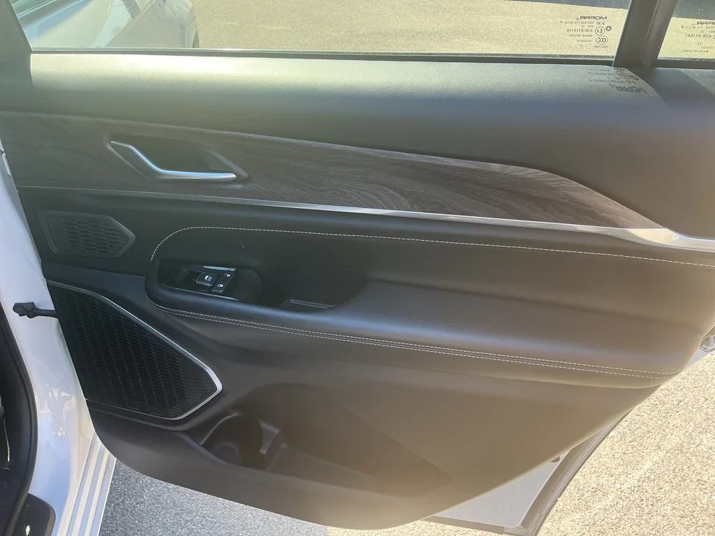 2023 Jeep Grand Cherokee L Overland - Photo 14