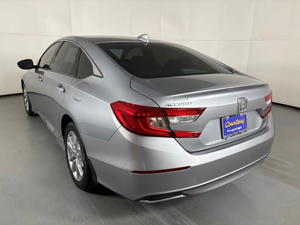 Used 2020  Honda LX image 6