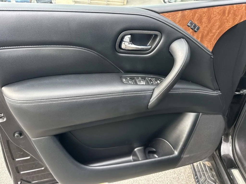 2019 INFINITI QX80 - Photo 19
