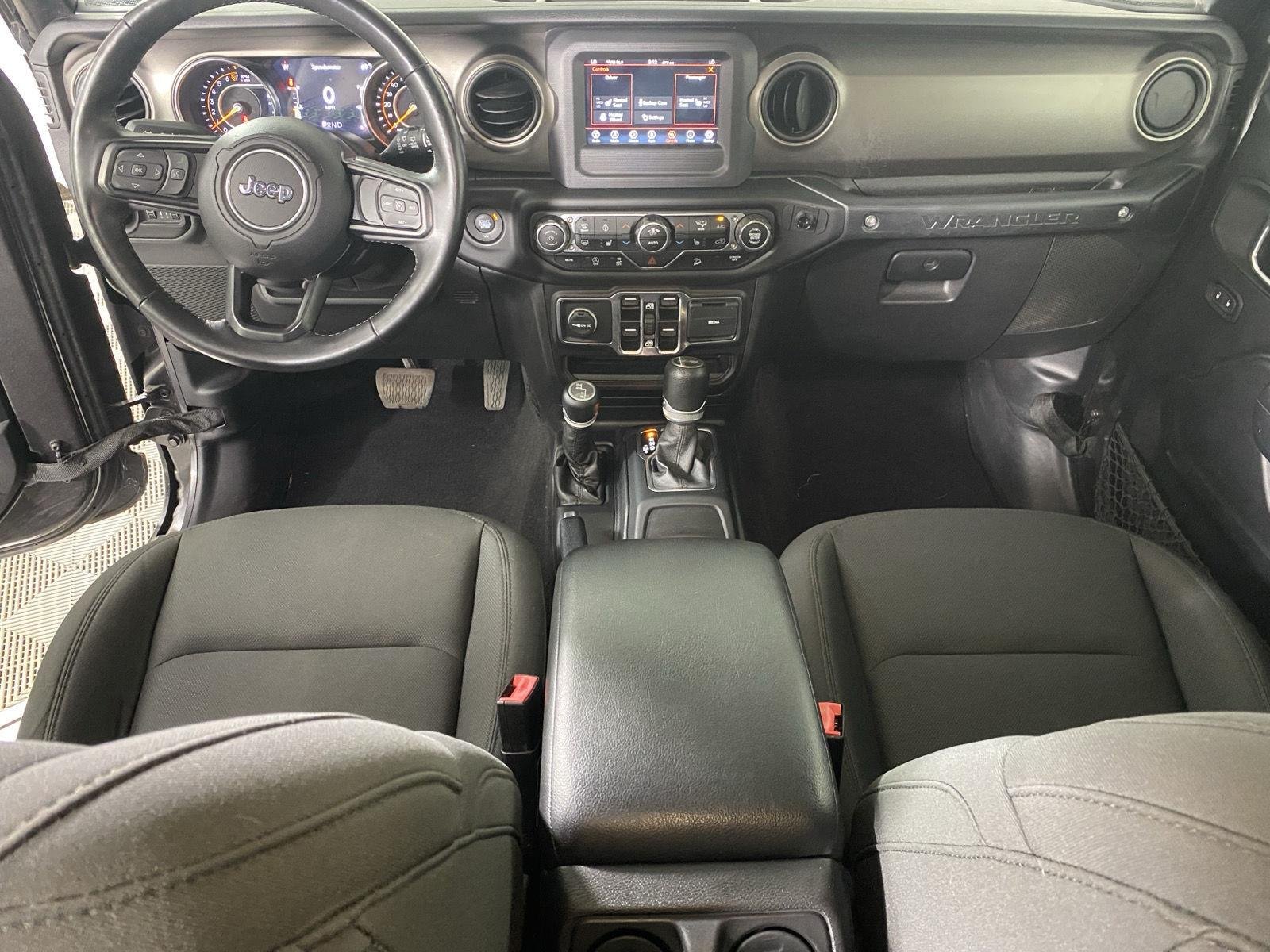 Used 2020 Granite Crystal Metallic Clearcoat Jeep Willys image 22