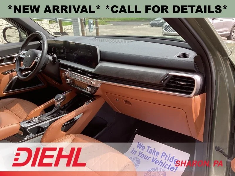 Used 2024 Green Kia EX X-Line image 17