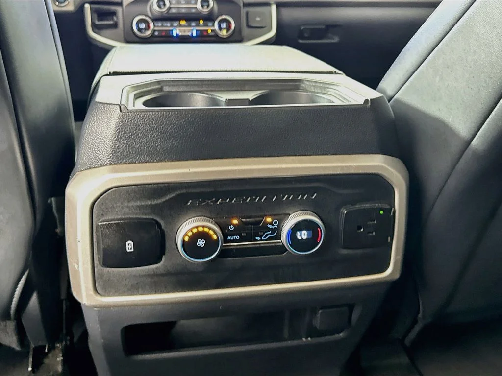 Used 2024 Silver Ford XLT image 31