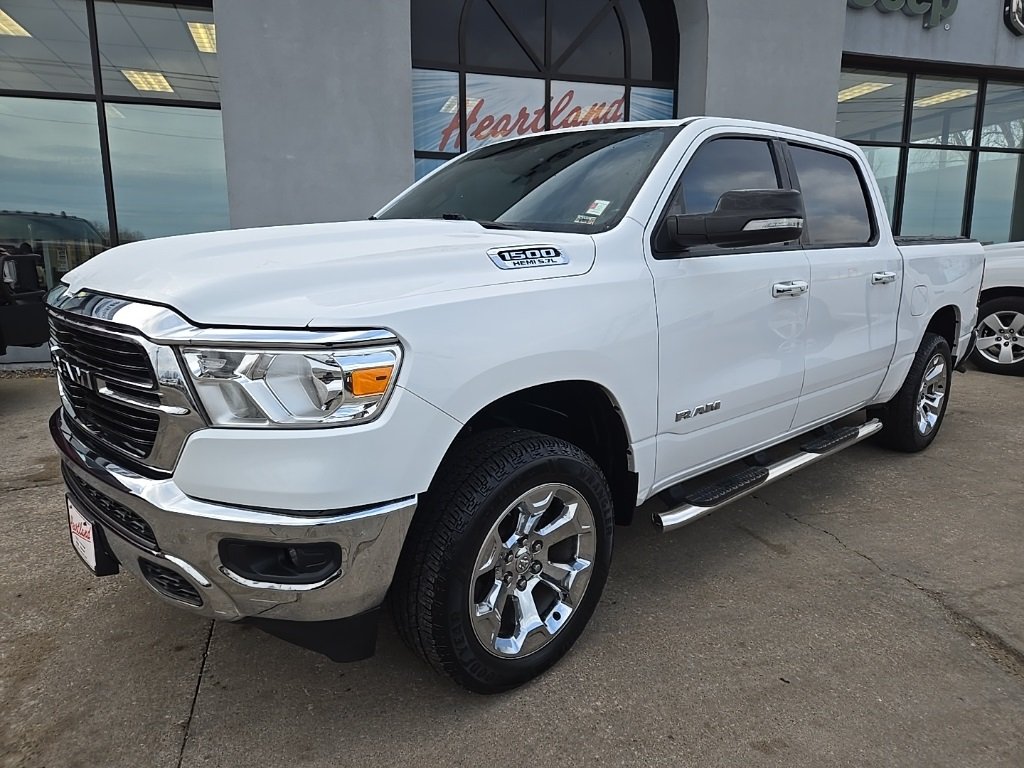 Used 2019 RAM Ram 1500 Pickup Big Horn/Lone Star with VIN 1C6SRFFT1KN762205 for sale in Kansas City