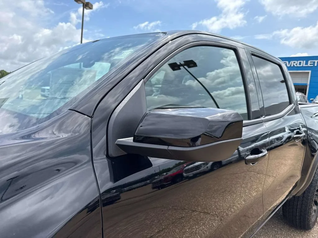 New 2026 Onyx Black GMC Elevation image 7