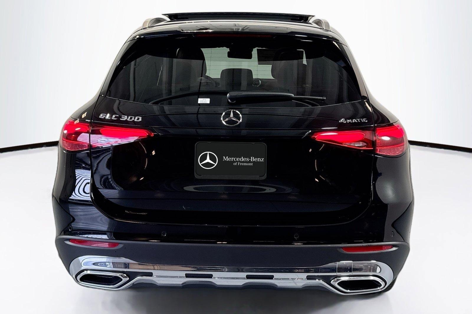 New 2026 Black Mercedes-Benz GLC 300 image 6