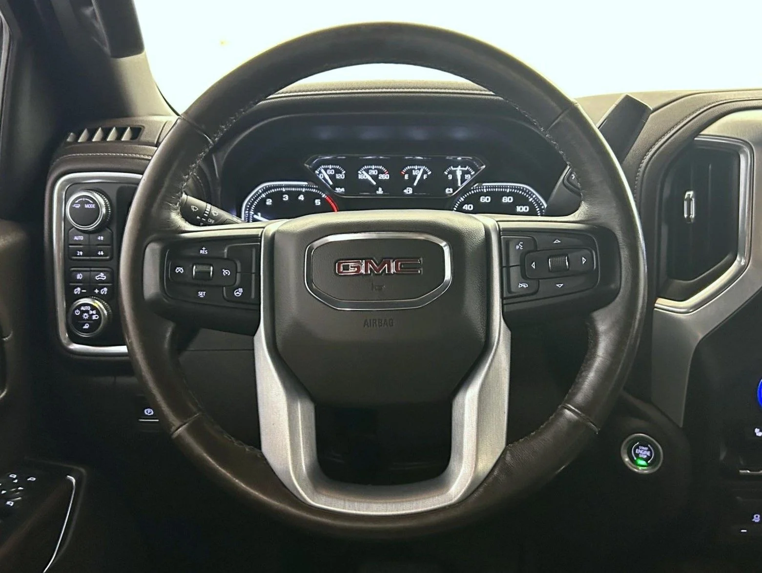 Used 2021 White GMC SLT image 11