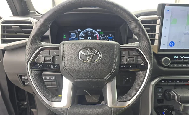 Used 2025 Black Toyota Platinum image 5