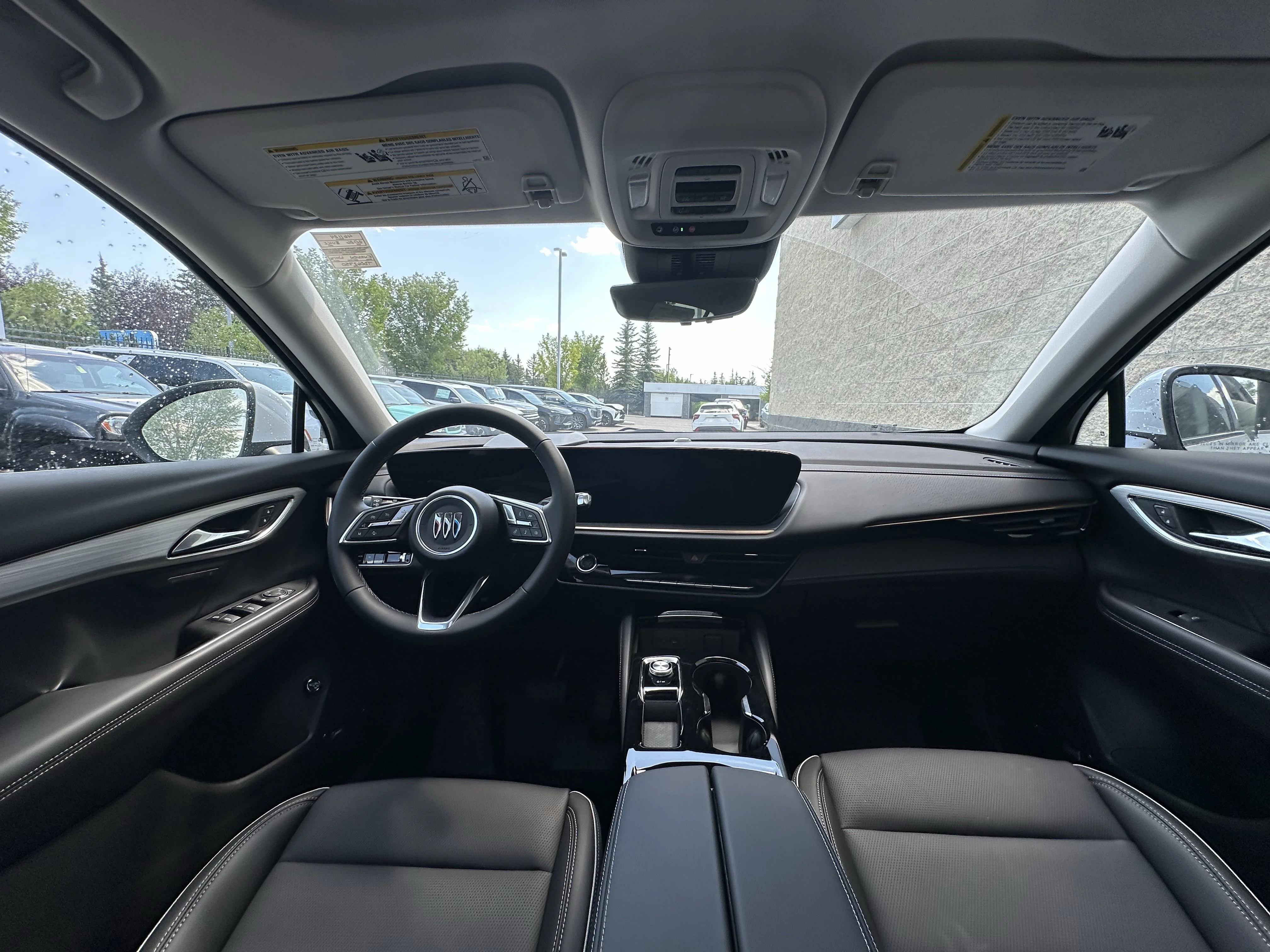 New 2026 Iridescent White Tricoat Buick Avenir image 17